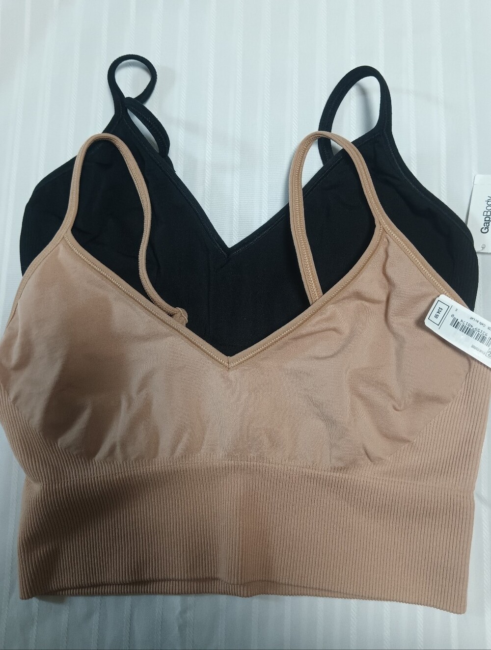 GAP V-Neck Seamless Bralette Set in Black & Nude